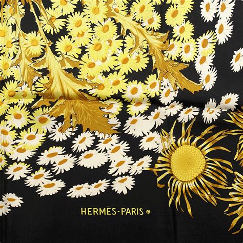 hermes hermès fleurs et carlines ii silk scarf